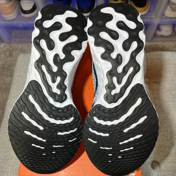 Nike React Infinity Flyknit 3 Reg$160. Blue White, New in box - Picture 3 of 3